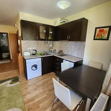 Pine Tree Easy Access - Next 100m To Slope And Forest View *