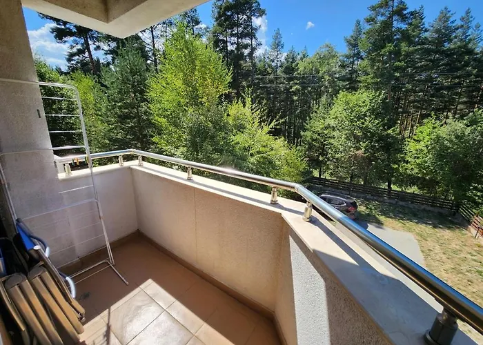 Pine Tree Easy Access - Next 100m To Slope And Forest View