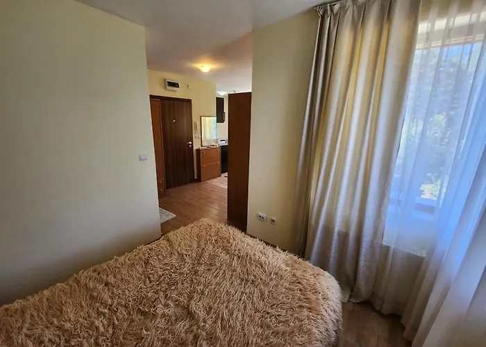 Lägenhet Pine Tree Easy Access - Next 100m To Slope And Forest View