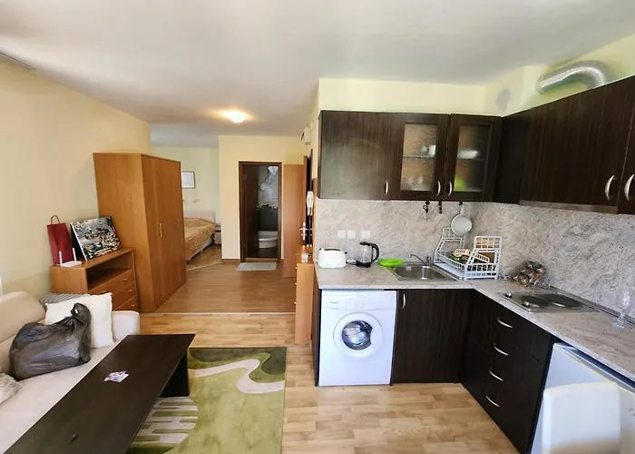 Pine Tree Easy Access - Next 100m To Slope And Forest View Bansko